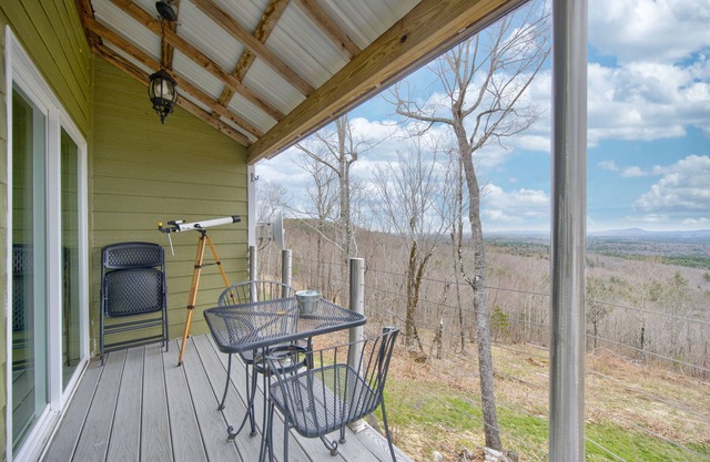 Cabine côté montagne avec intérieur en cèdre et mezzanine sur un site de brasserie / restaurant!