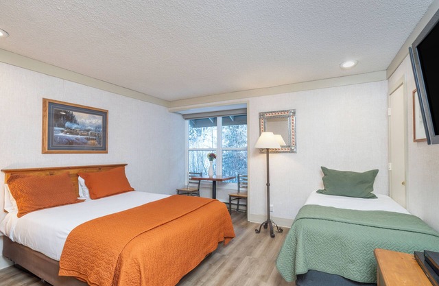 Chambre Au Bord De La Montagne Avec Kitchenette # 407