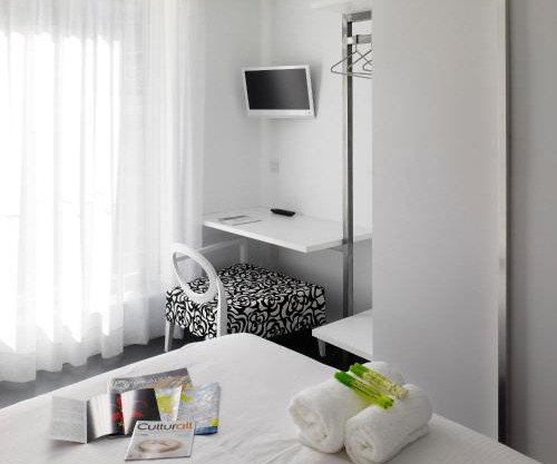 Moure Hotel