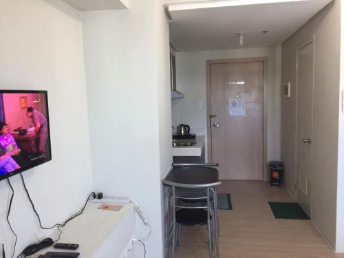 Mplace Condo Unit Panay Avenue, Quezon City, Philippines