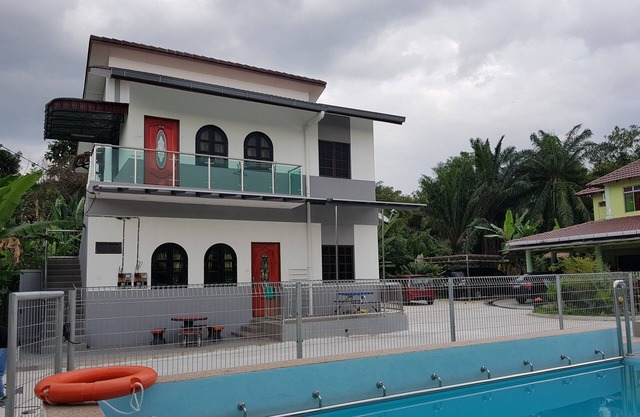 MRI Homestay Sg Buloh - 3 chambres / 2 salles de bain 1F