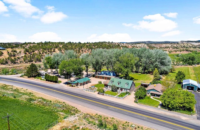 Mt. Carmel Motel close to Zion National Park!