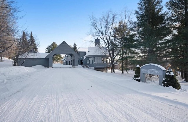 Mt. Snow & Haystack / Hermitage Area 3BR Condo