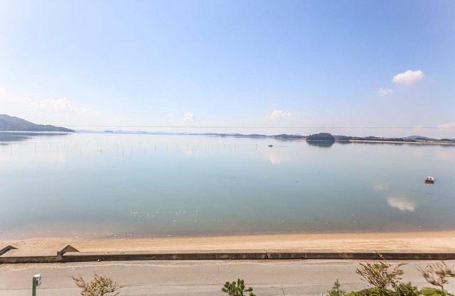 Muan Beach Hotel