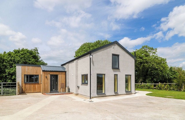 MUDDY UDDERS DAIRY, pet friendly, with a garden in Halwill Junction