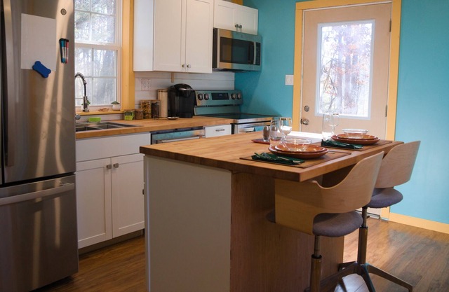 Mulberry Cottage @ The Woods & Hollow