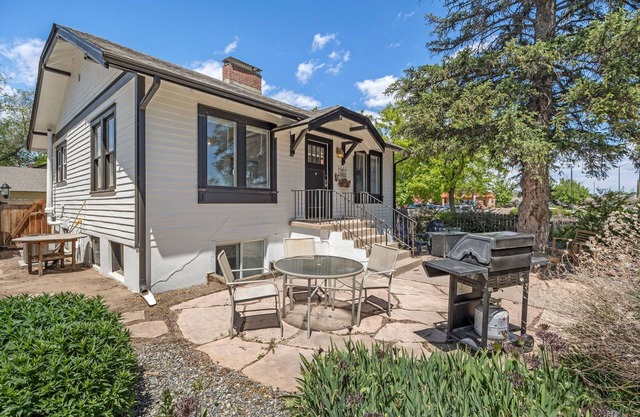 Mulberry Place: a Charming Cottage Near Old Town!