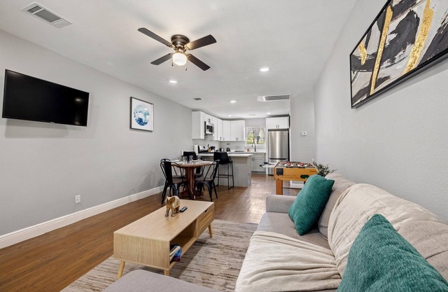 Museums Med Center Cozy Apt | Games BBQ Fire Pit