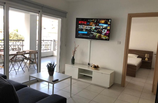 Must Stay - City Center