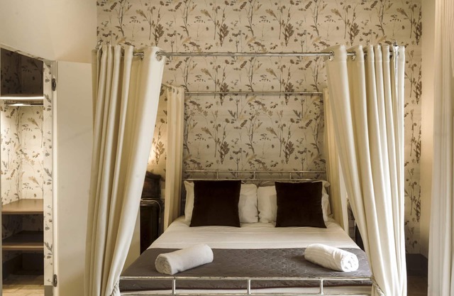 Mustiola - Deluxe Suite with outdoor patio