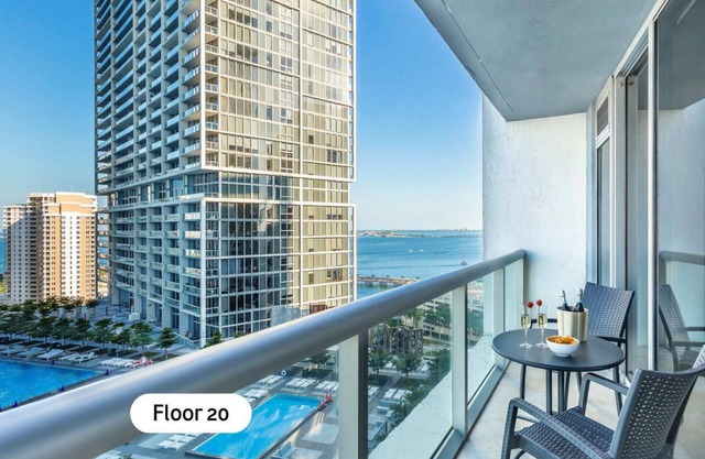 W UNITÉ PRIVÉE, DESIGN, PISCINE, VUES SUR L'OCÉAN ET LA RIVIÈRE, GRATUIT: PISCINE, SPA, GYM, WI-FI