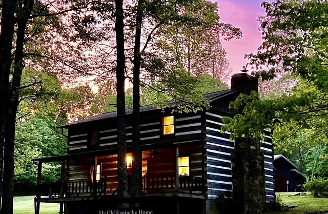 My Old Kentucky Home! Restful Log cabin retreat..
