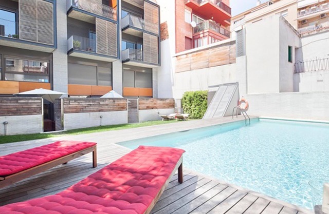 My Space Barcelona 2 duplex pour 16 personnes avec terrasse et piscine au centre