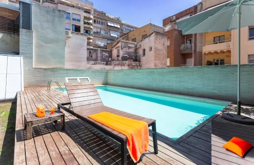 My Space Emirates - Splendid Apartment with Terrace and Pool near Park Güell