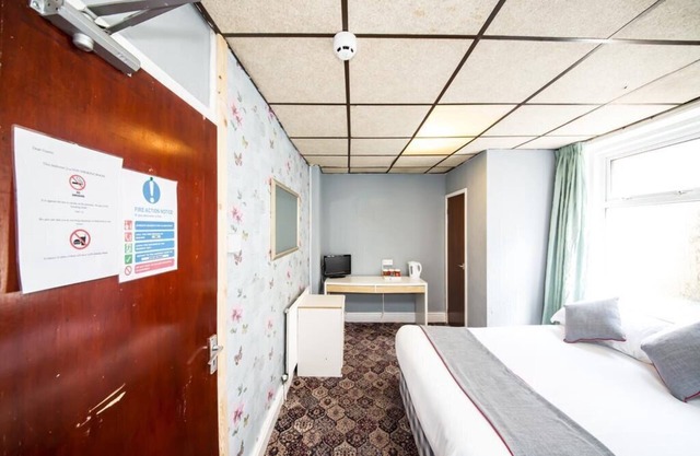 MyRoomz Silver Strand Hotel