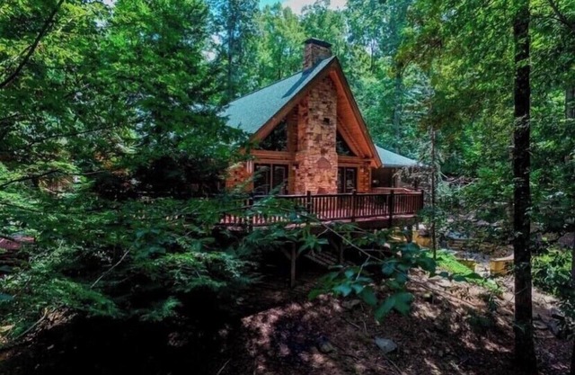 Mystical Retreat 10+Acres Close to Hillsborough,Chapel Hill & Durham