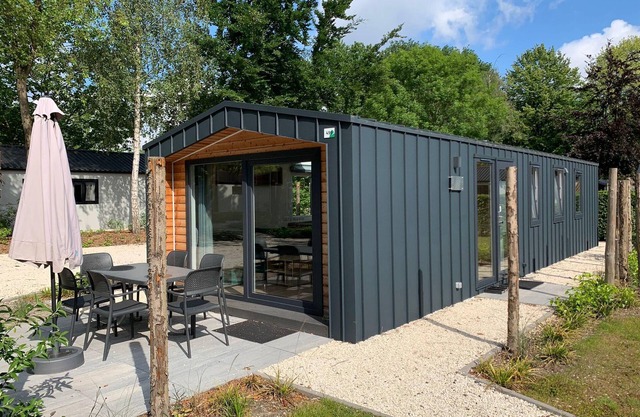 Chalet indépendant composé de 3 chambres à coucher et de 1 salle de bain