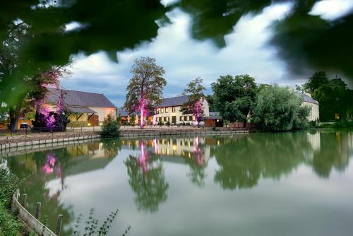 Nachtquartier Burg Flamersheim