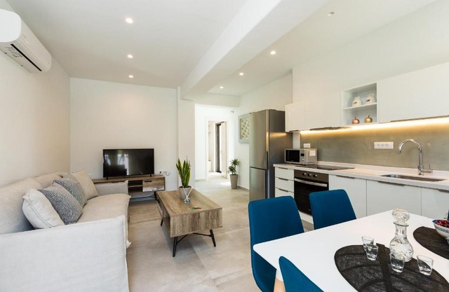 Naiades Apartment- Minthi/1 bedroom, beachfront