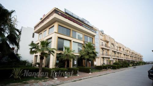 Nandan Retreat 4-Star Hotel & Luxury Villas Near Prem Mandir, Vrindavan