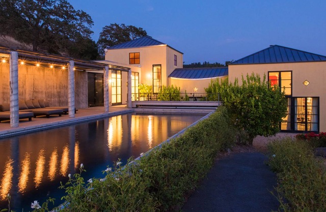 Napa Valley Getaway Rempli Art & Light