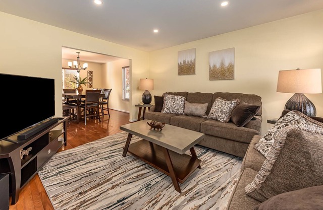 Naperville FHS Rental - Skylane Dr