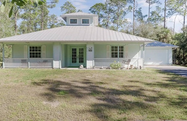 Naples FL Panther Den w/ Hot Tub