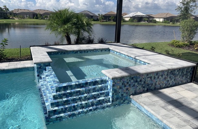 Naples Luxury Getaway - Esplanade Golf & Country Club, 4 Bedroom 5.5 Bath w/Golf