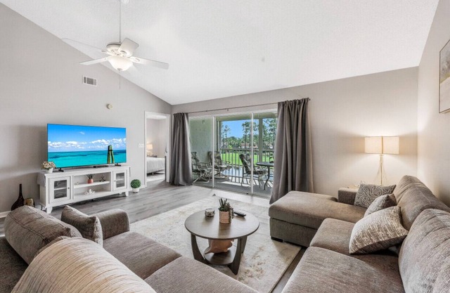 Naples Royal Wood Golf & Country Club Condo