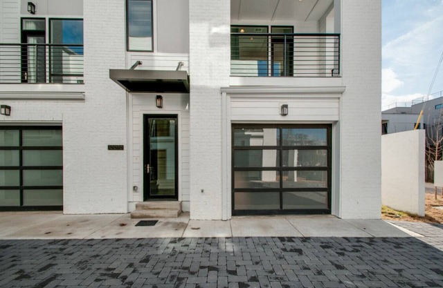Gulch · 4 Connecting Condos - Sleeps 36 - Firepits, Garages, Rooftops decks, Great Views, Security