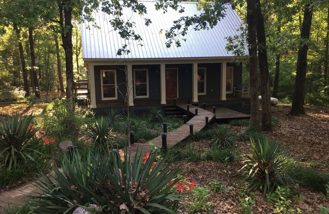 Natchez Trace Cabin Retreat sur 5 acres