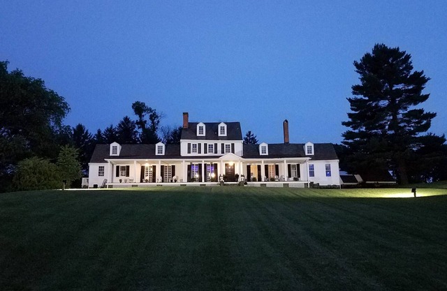Maison historique nationale avec cadre serein et calme