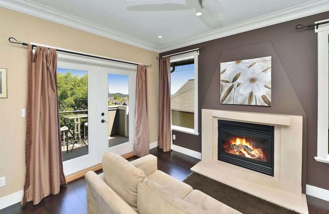Spectaculaire maison de vacances Executive Victoria de 6 chambres avec des vues incroyables