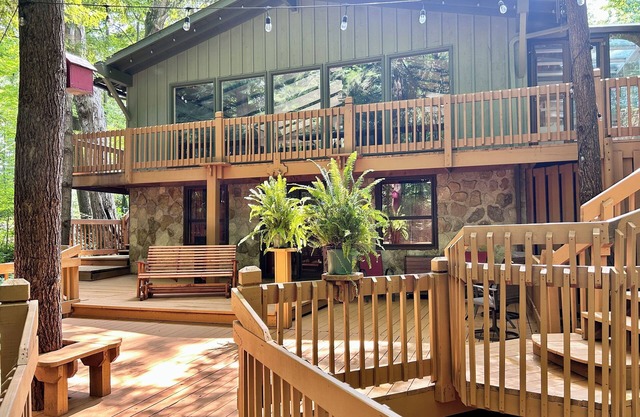 Nature's Nest: A peaceful and relaxing get away