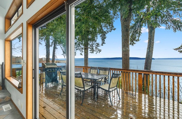 Paradis de la Nature Hood Canal 5 b / r 12 personnes Accueil Waterfront w / Vues fantastiques