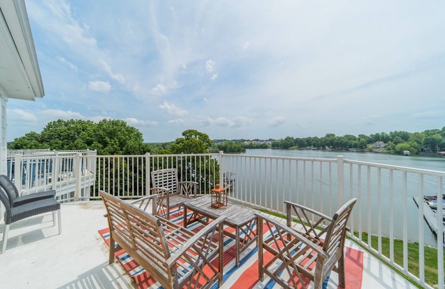 Nautical Nest by SoCharm | Next To Restaurants and Community Pool!