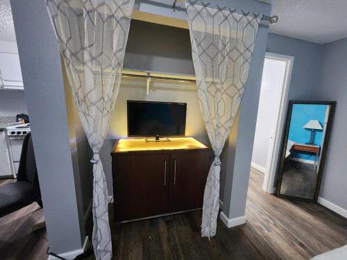 Naval Suites