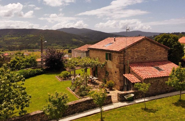 Casa do demo Historic stone house