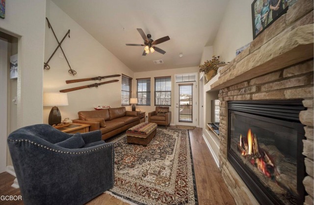 Charming Granby Ranch Condo- Minutes to Skiing, Hot Tub, Family-Friendly Comfort