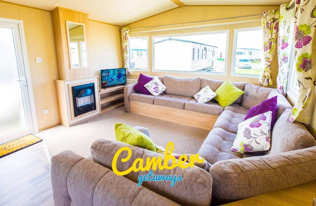 ND17 - Marlie Farm Holiday Park - New Romney - Sleeps 8