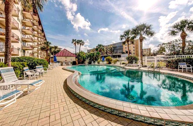 Near Atlantic Ocean Condo Resort