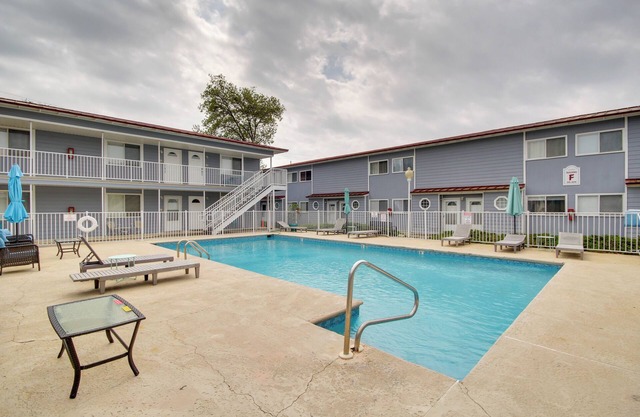 Near Beach & Casinos: Biloxi Condo w/ Pool Access