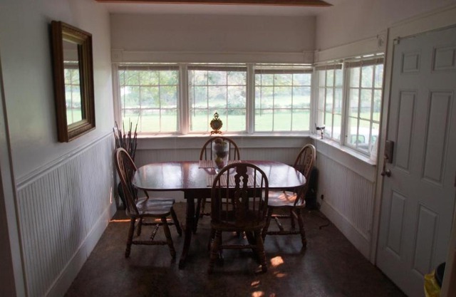 Near Chiefs and Royals Stadium - 4 beds