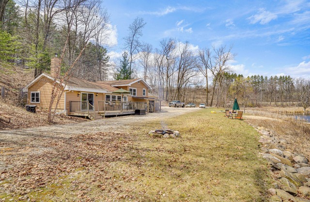Near Hiking: Lakefront Getaway in Campbellsport!