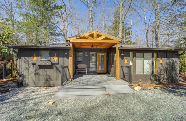 Near Lake + Trails: Rustic Newland Cabin w/ Deck!