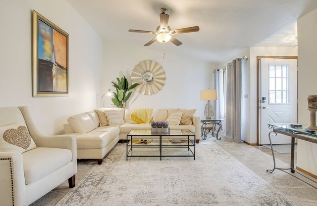 Near Medical Corridor: 'Whimsy Wisconsin' Duplex