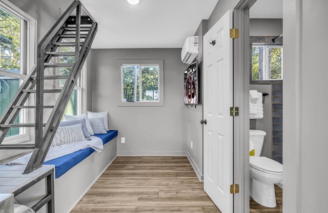 Delta Dreams | Luxury Tiny Home Experience