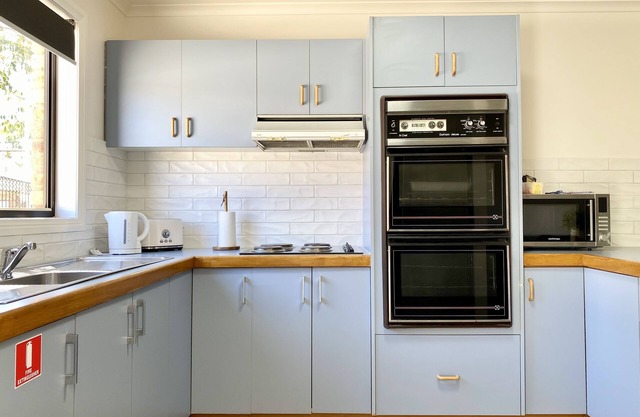 Near Murray River A Lovely Holiday Unit in Moama