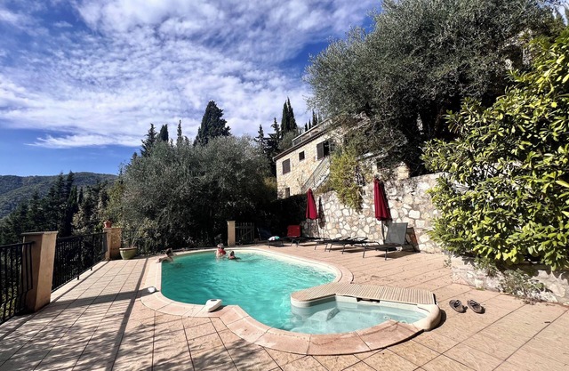 Grande villa, piscine privée, 10 couchages