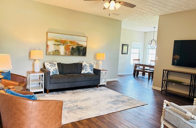 Near OWA, Foley Sports Tourism Complex, Tanger Outlets, Beaches & Pirate's Cove
